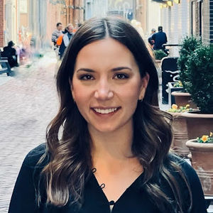 Meet your Posher, Kayla